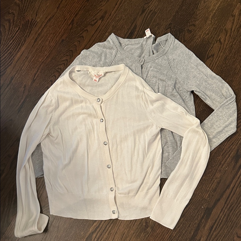 Cat & Jack Cream and Gray Kids Cardigan Set (2)